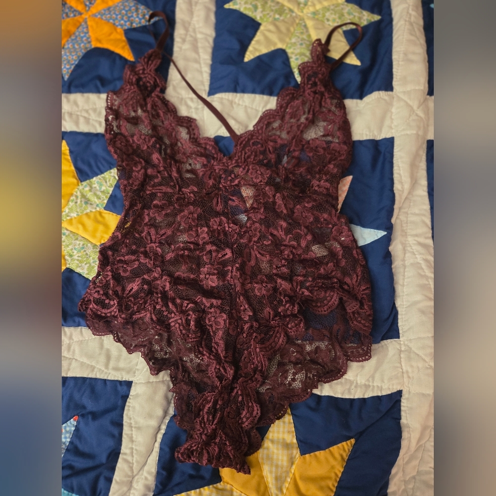 Elegant Lace Bodysuit in Burgundy